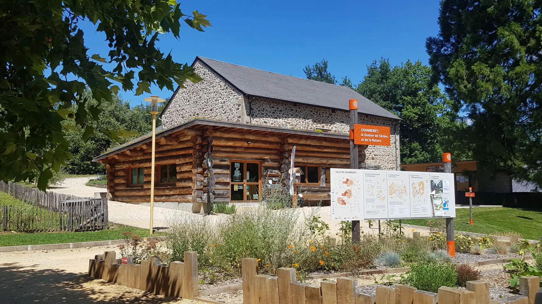 Maison de l'arbre et de la nature_1