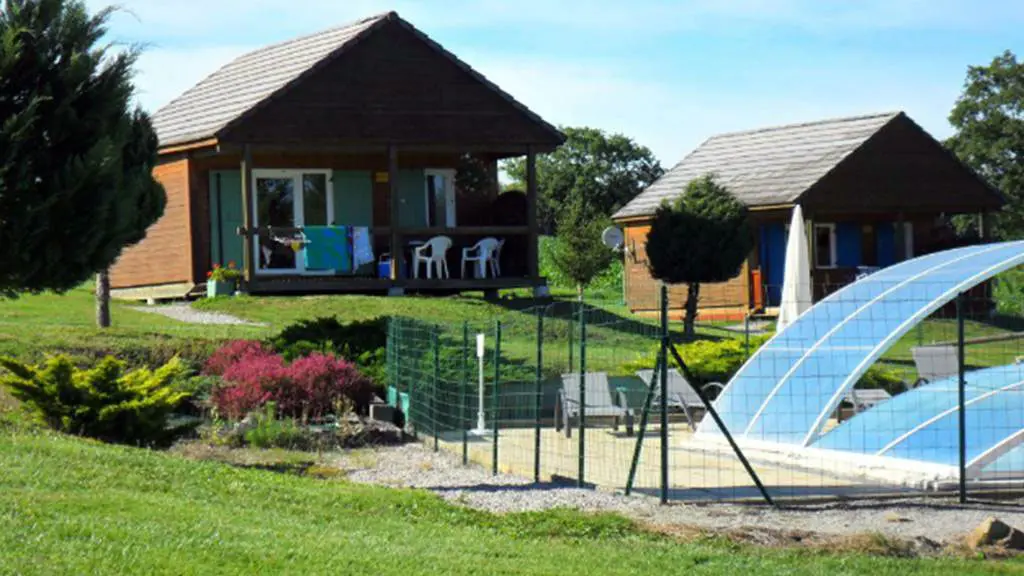 Les maisons de Coline - un terrain arboré de plus d'un hectare