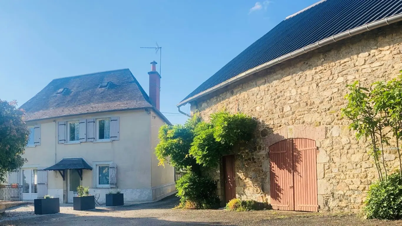 Meublé de Tourisme A L'OMBRE DU TULIPIER_1
