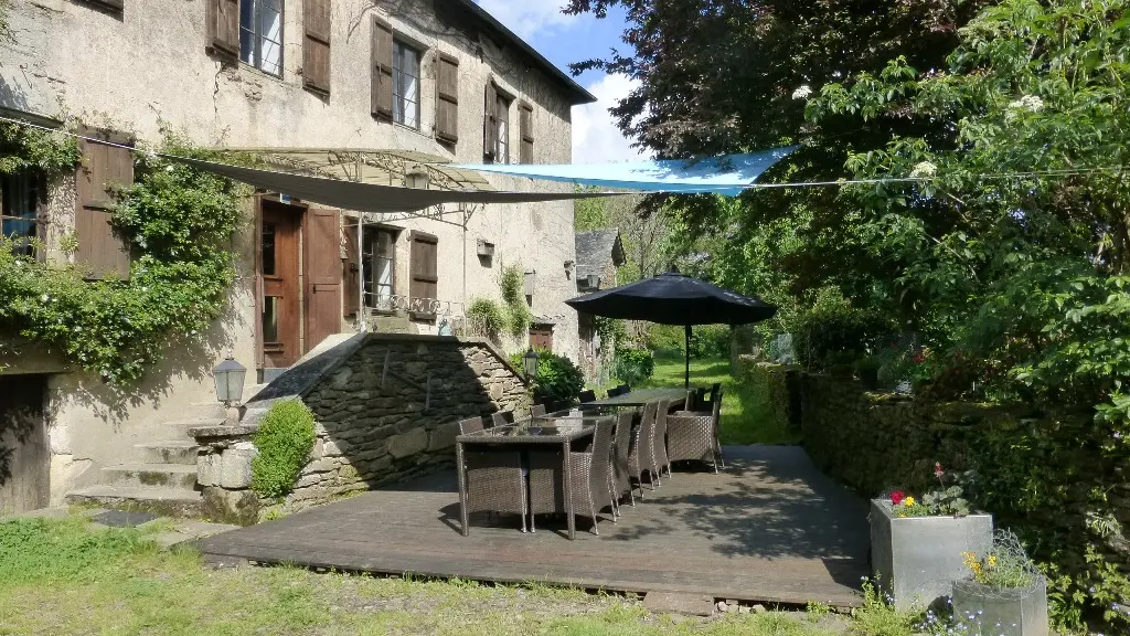 Gîte 12p Le Chazal façade sud