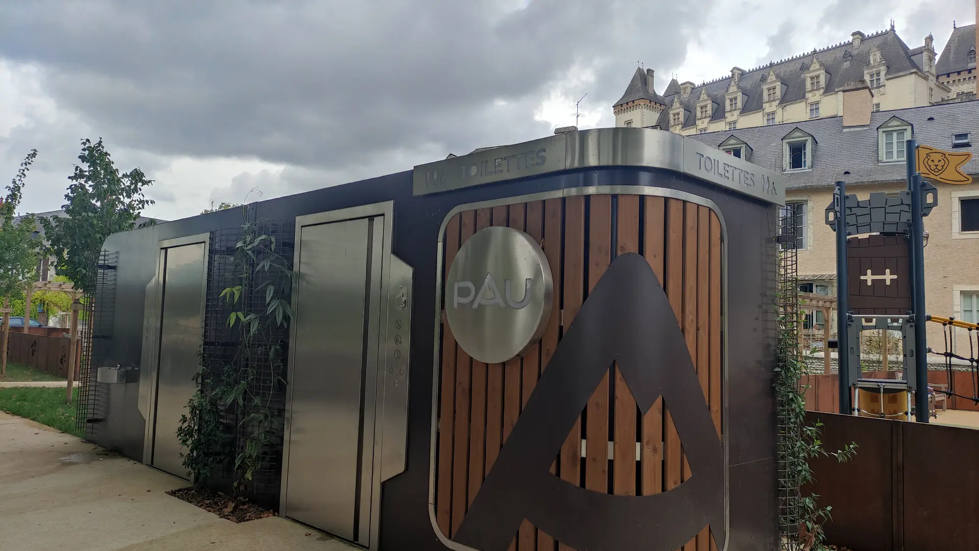 Toilettes Jardins médiévaux