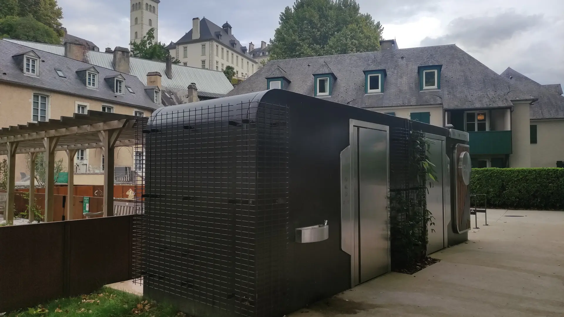 Toilettes Jardins médiévaux