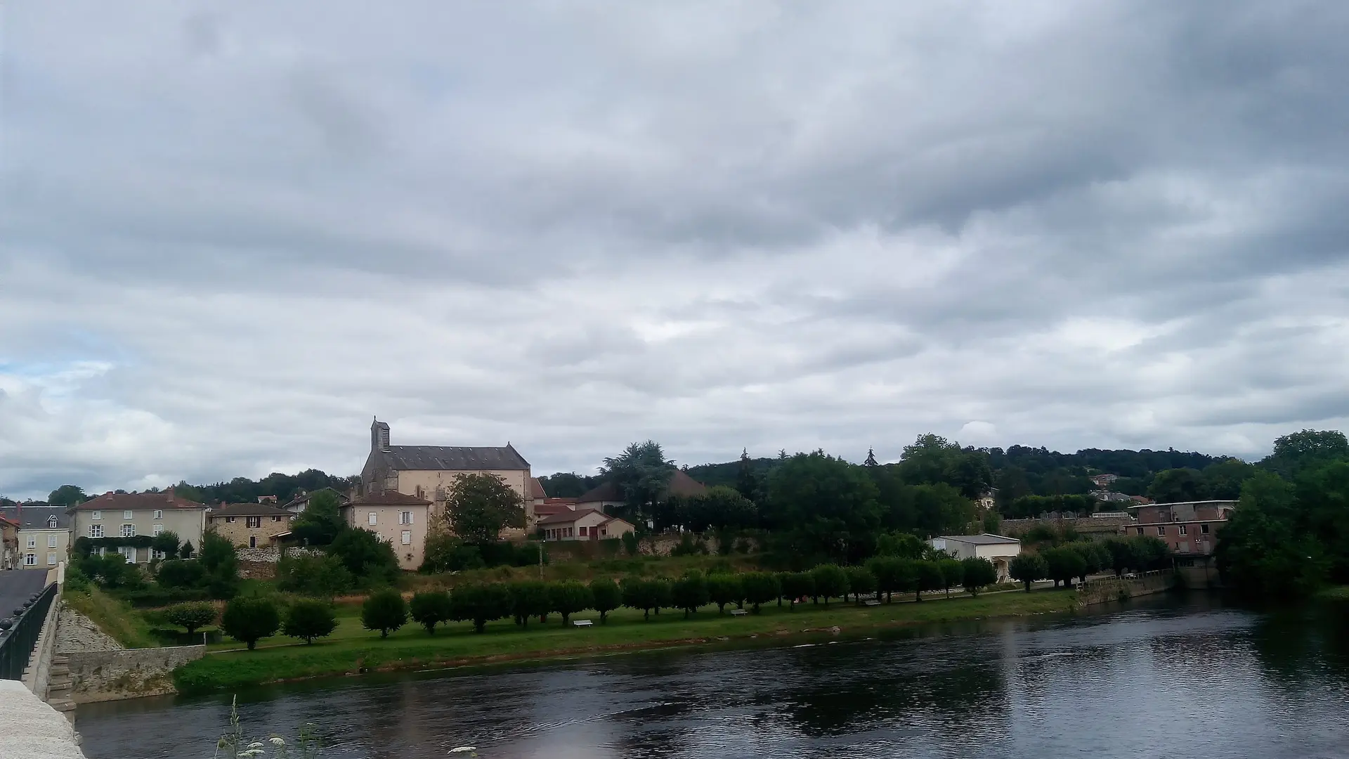 Autour de la gare de Saint-Victurnien_1