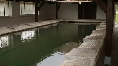 Intérieur du lavoir couvert_2