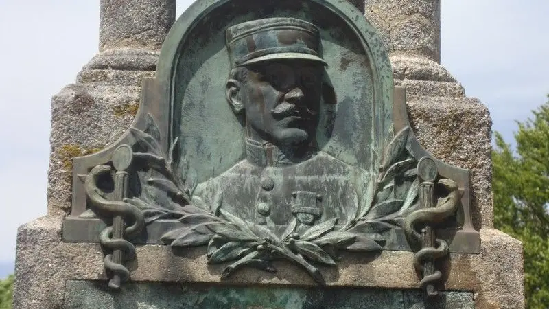 Tombe du Dr Mallet_3