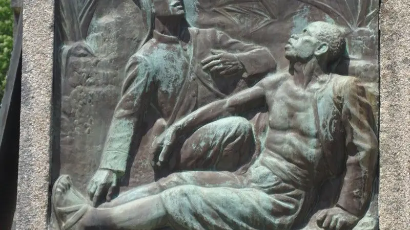 Tombe du Dr Mallet_4