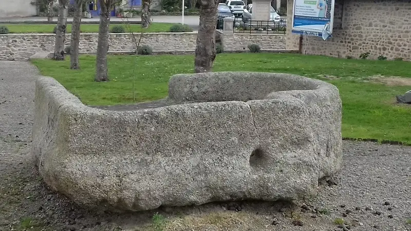 Le baptistère Nantiat_1