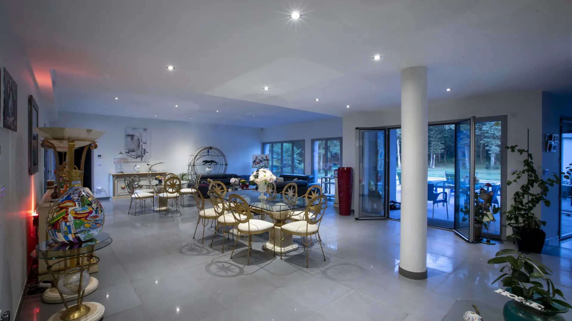 Salon