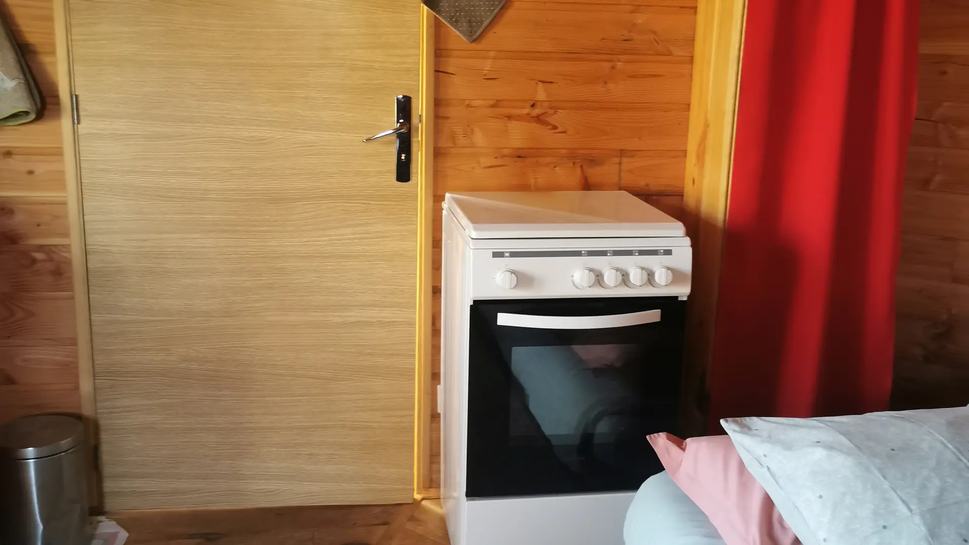 Cabane sur Pilotis les Bois de Saint Auvent