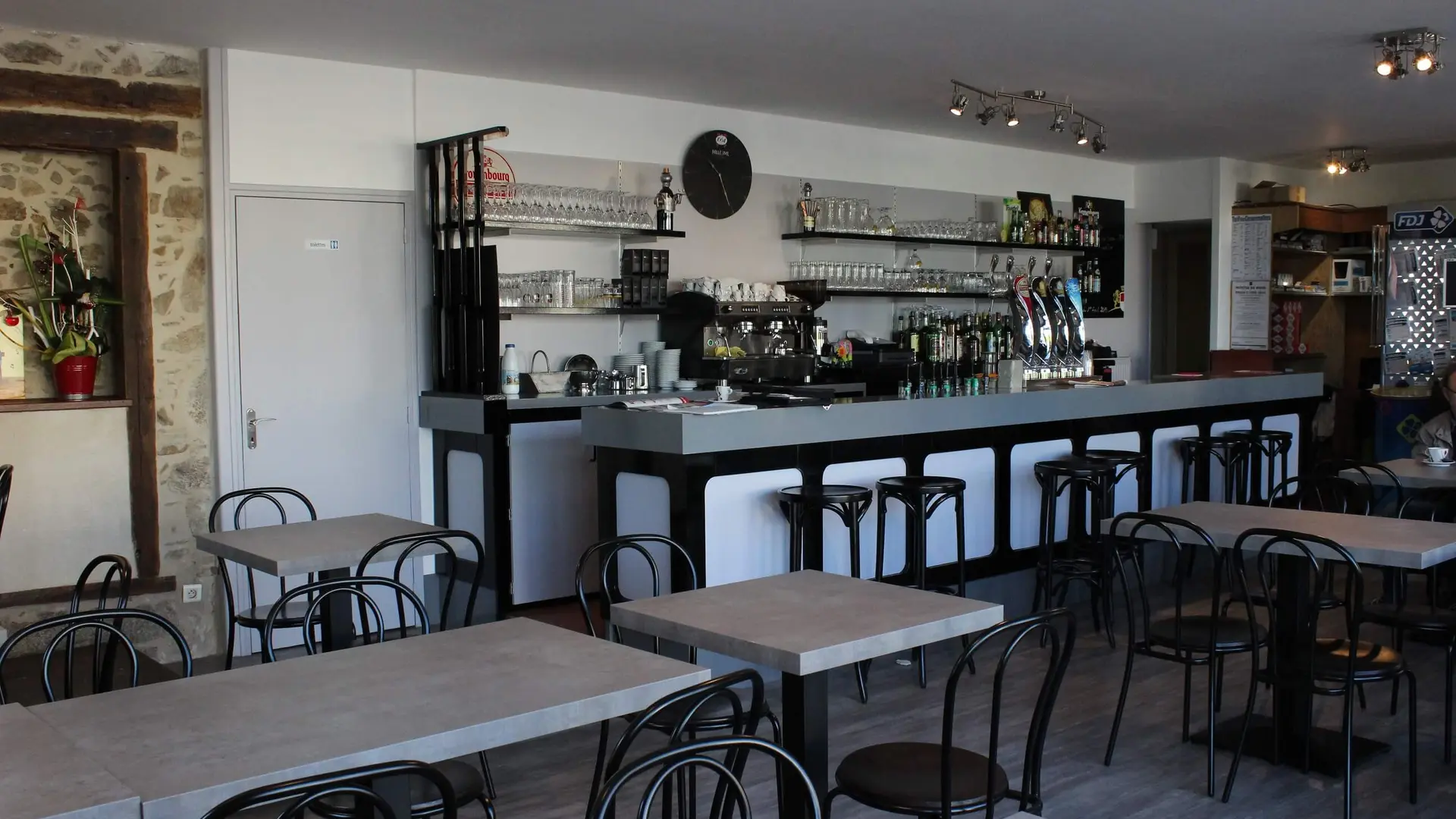 bar et salle de restaurant_2
