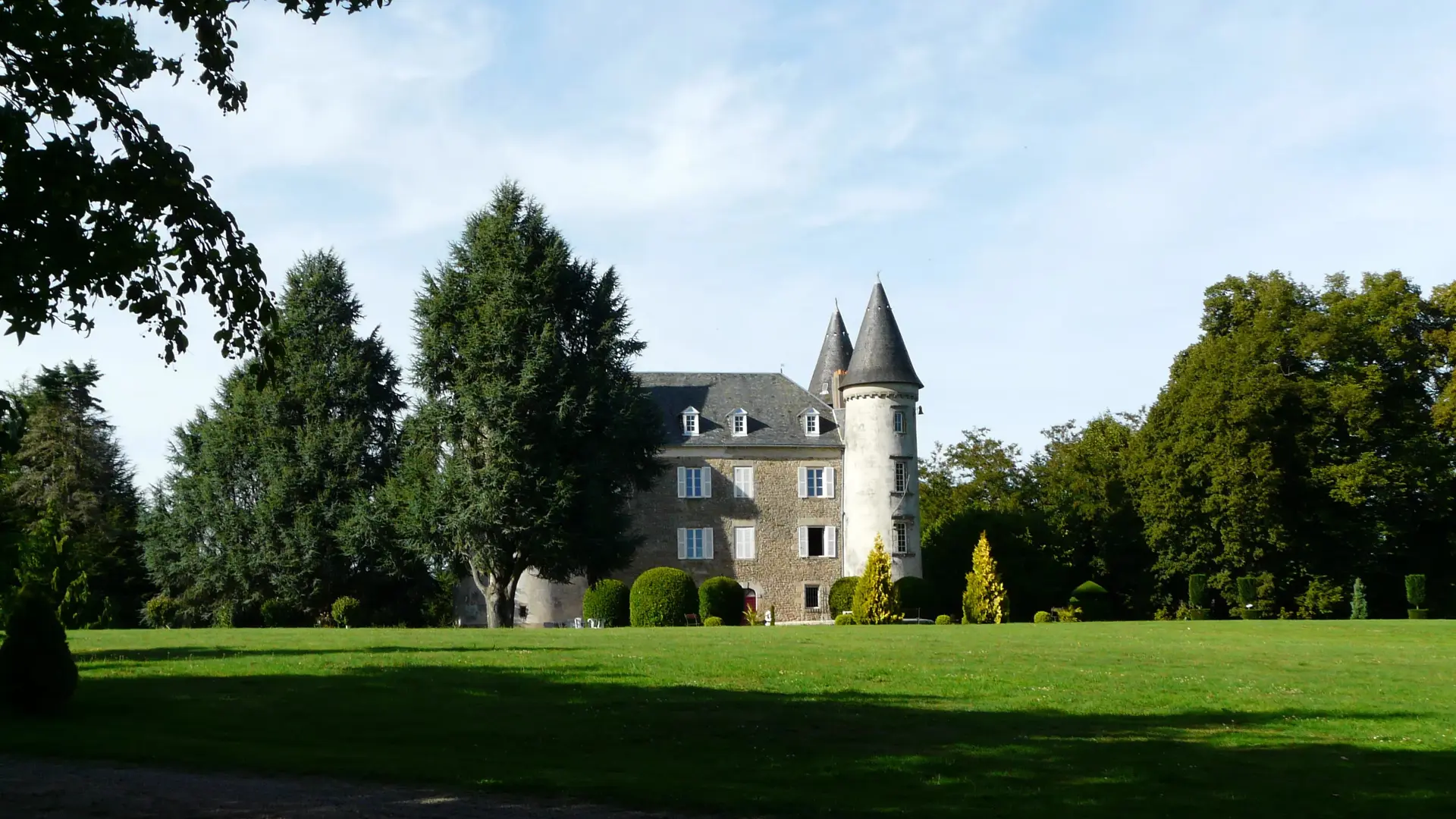 Castel Camping “Chateau de Leychoisier”_2