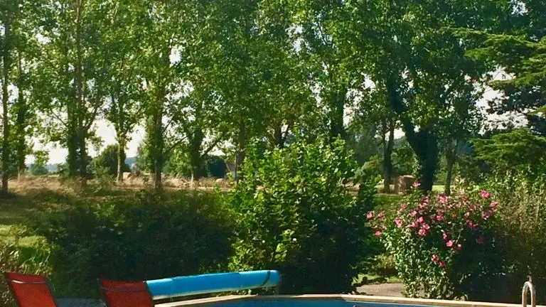 2. La piscine  juin