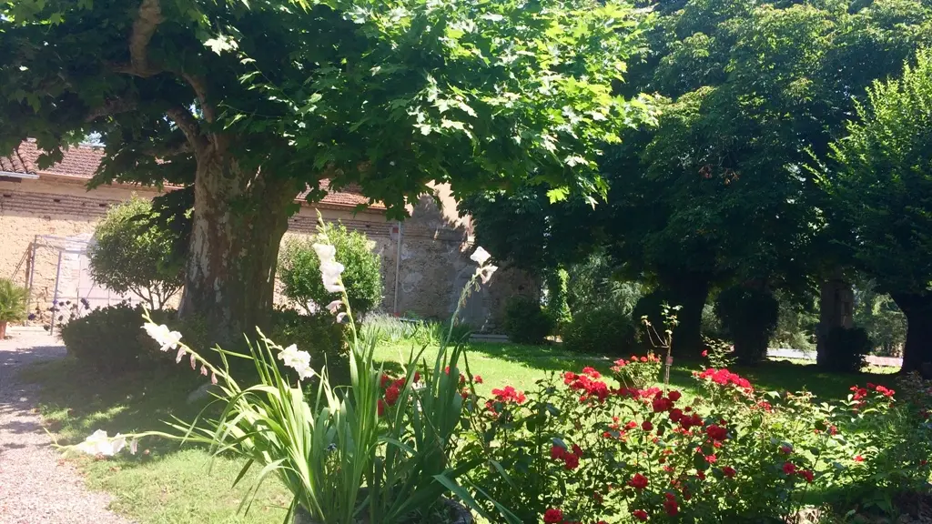20. Les jardins luxuriants en juillet