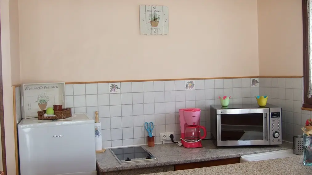 2025_damico_isabelle (4) (Copier)