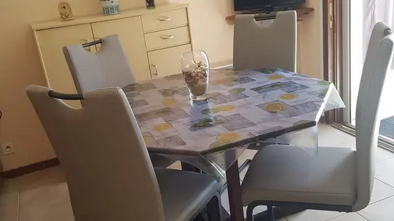 2025_damico_isabelle (5) (Copier)