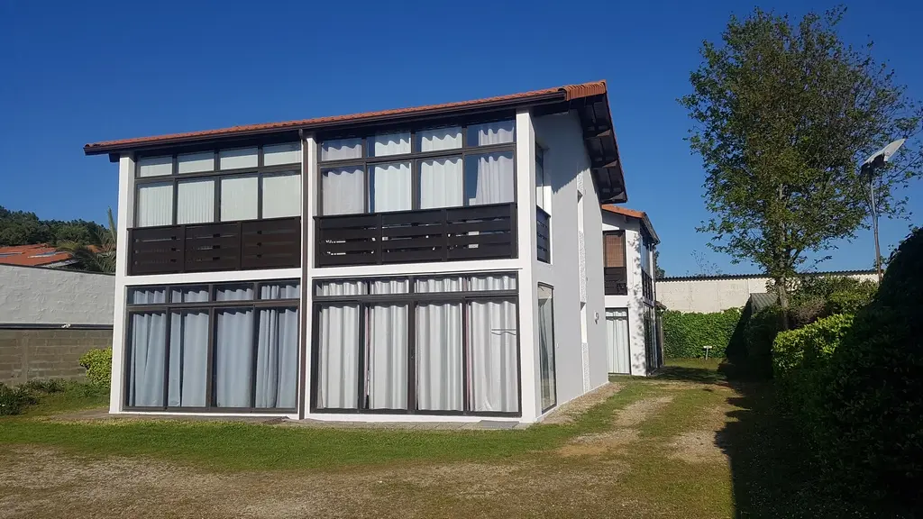 2025_damico_isabelle (9) (Copier)