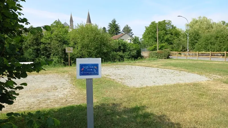 aire de camping car Le Dorat