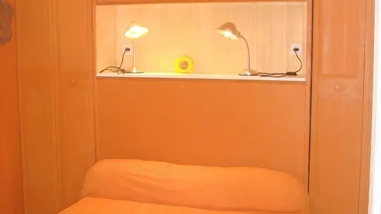 2026_amion_baine (2) (Copier)