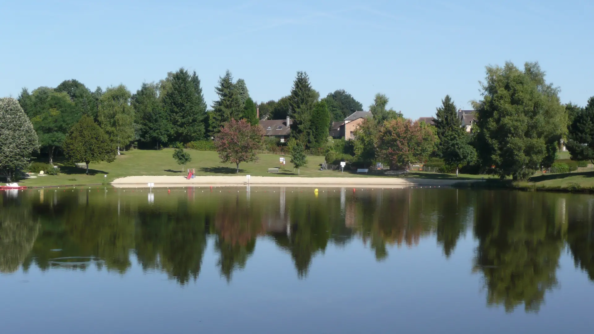 Plan d'eau de baignade de La Roche à Meuzac_3