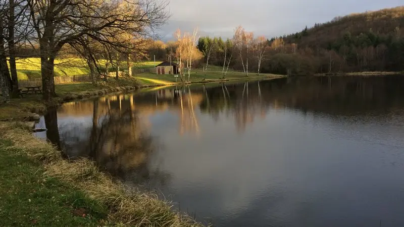 Etang de baignade du Puychaumartinà Château-Chervix