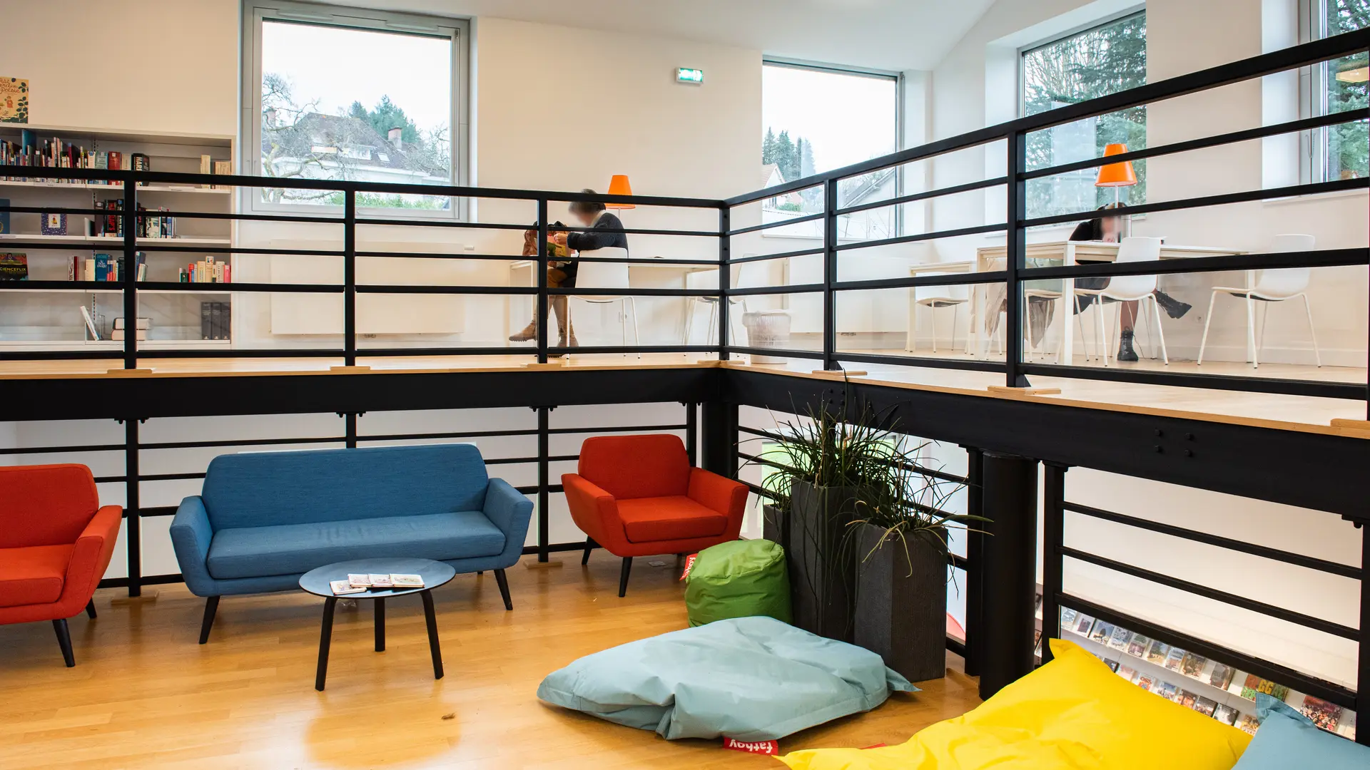 Mezzanine et espace de travail