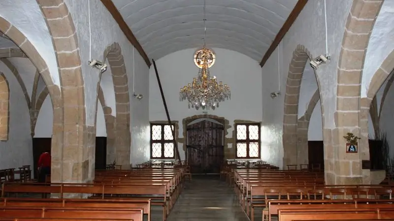 Intérieur de la chapelle Notre Dame de Toute Bonté