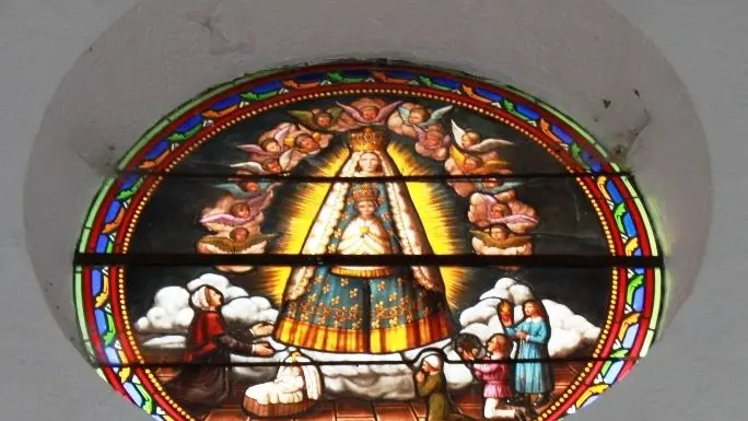 Statue de Notre dame de Toute Bonté