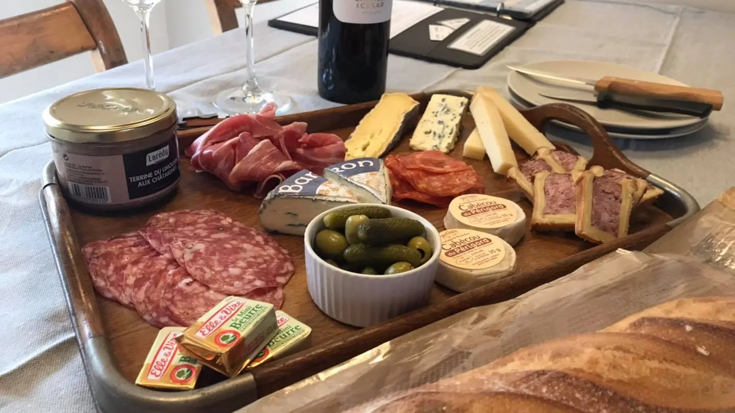 La Charnière: Option Repas (en supplement)