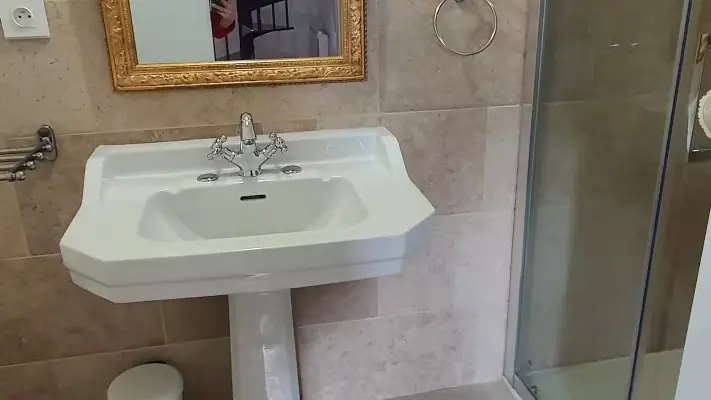 29b464e4-9188-414d-85b6-126951f85118