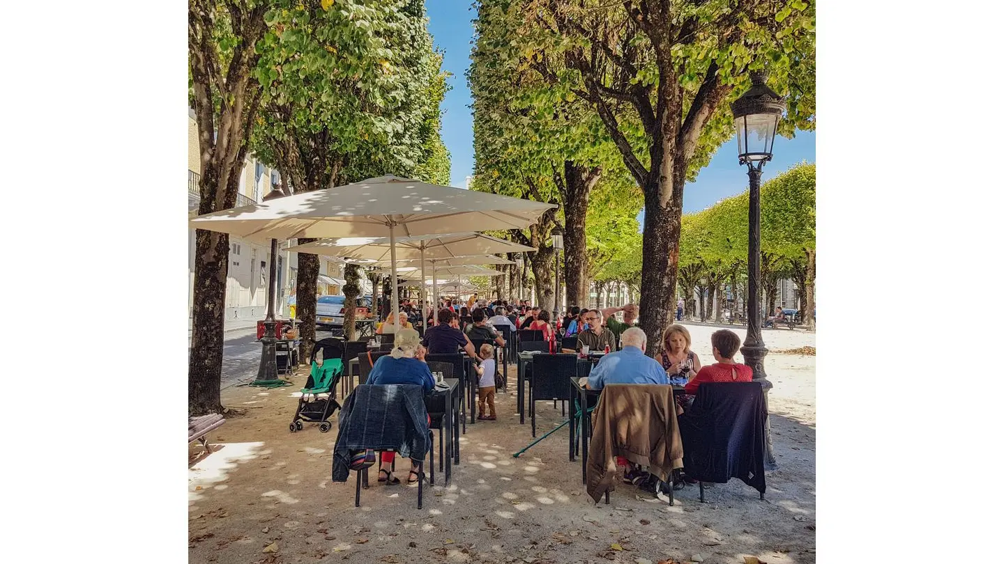 Terrasse Place Royale - Tilleuls - Pau