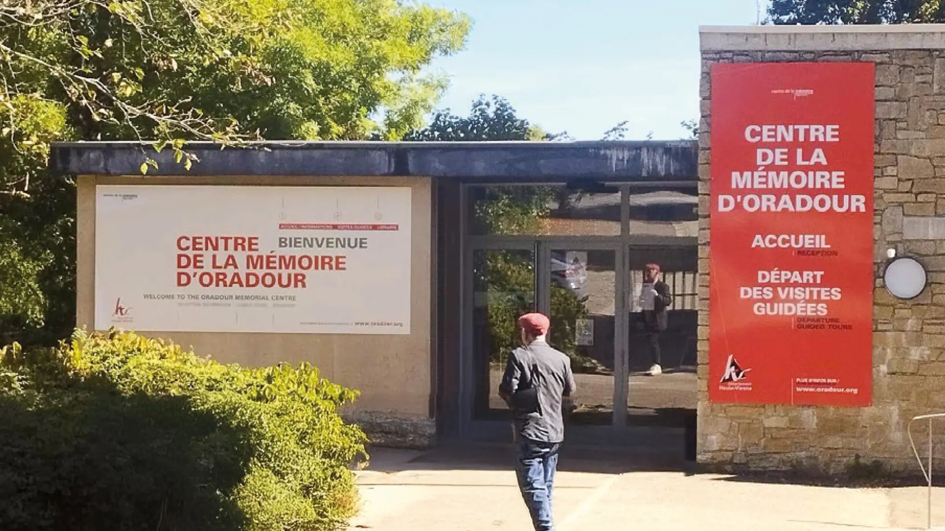 Accueil provisoire parking - Centre de la Mémoire d'Oradour-sur-Glane