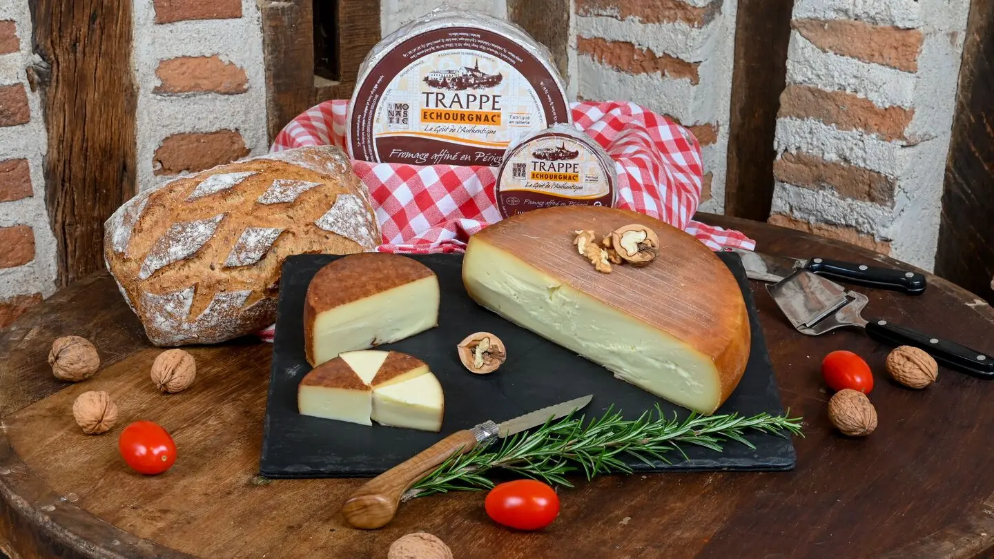 Abbaye-d-Echourgnac-Fromages