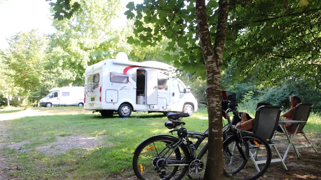 Aire de camping car - ferme Coumet