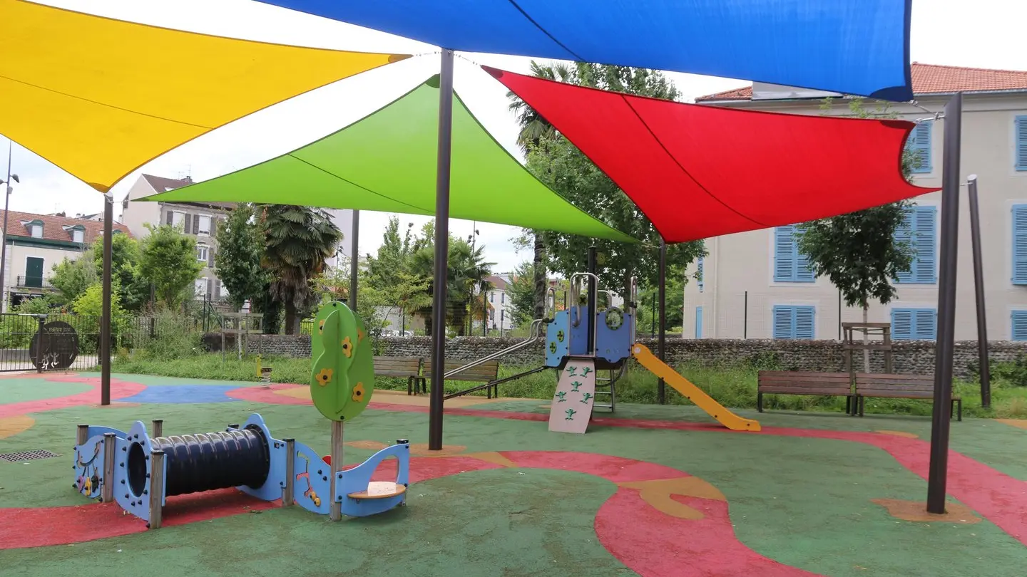 Aire de jeux Cours Lyautey 06 - Pau Pyrénées Tourisme