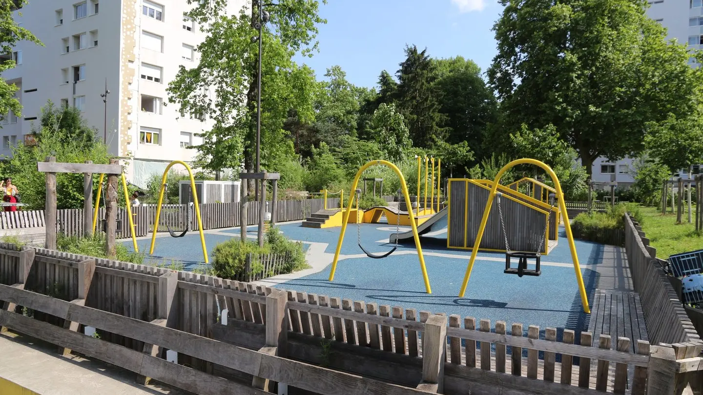Aire de jeux Jules Verne 03 - Saragosse - Pau Pyrénées Tourisme
