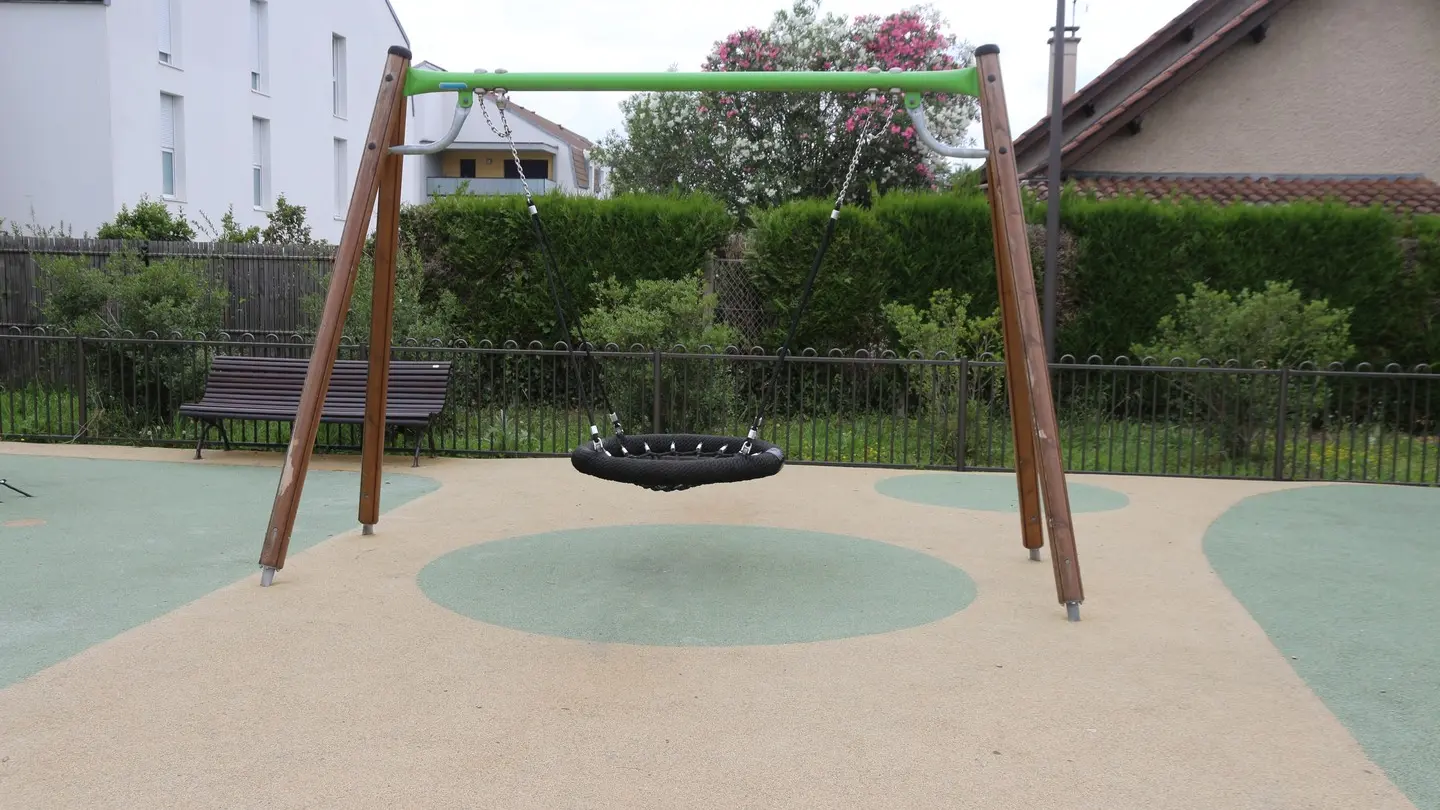 Aire de jeux Square Mazoyer 03 - Pau Pyrénées Tourisme