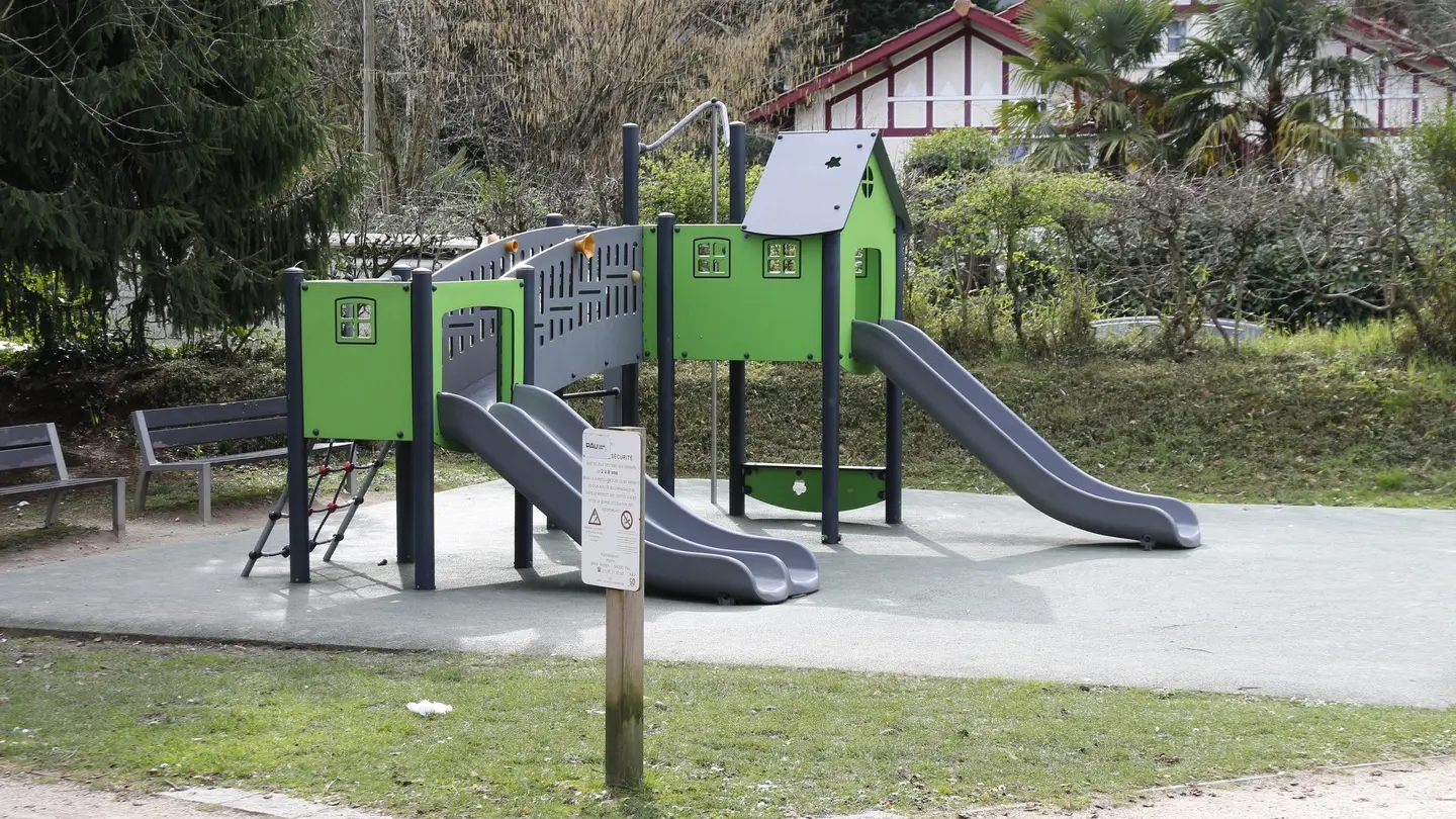 Aire de jeux Parc Ridgway 05 - Pau Pyrénées Tourisme - PL