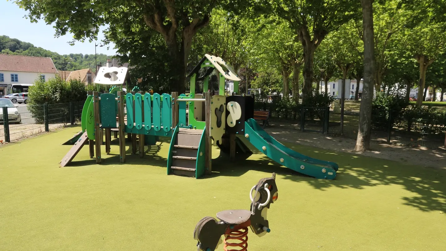 Aire de jeux du Junqué à Jurançon 02 - Pau Pyrénées Tourisme