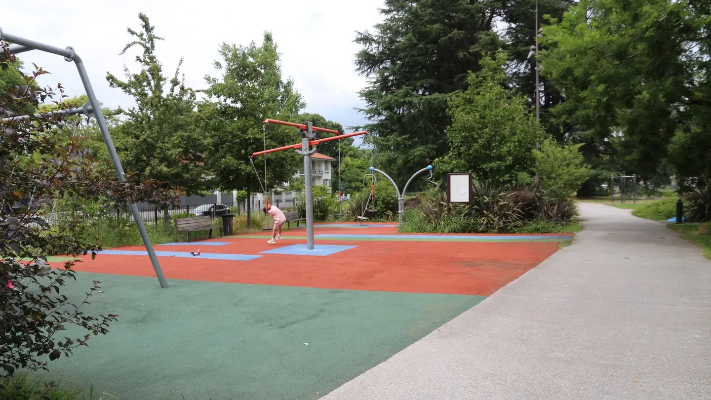 Aire de jeux parc Jaussely 05 - Pau Pyrénées Tourisme