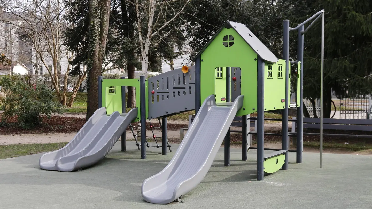 Aire de jeux parc Ridgway 02 - Pau Pyrénées Tourisme - PL