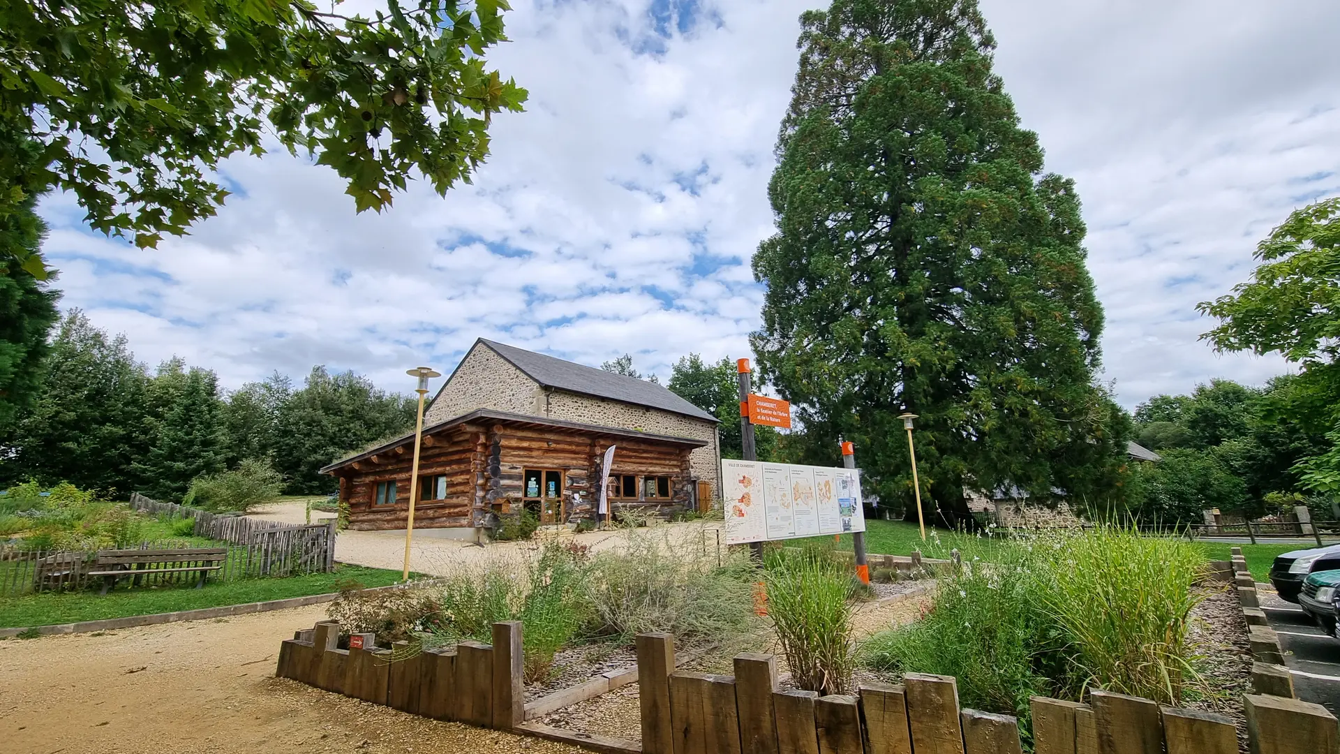 Arboretum - Chamberet  ©Laurence Léonard (1)