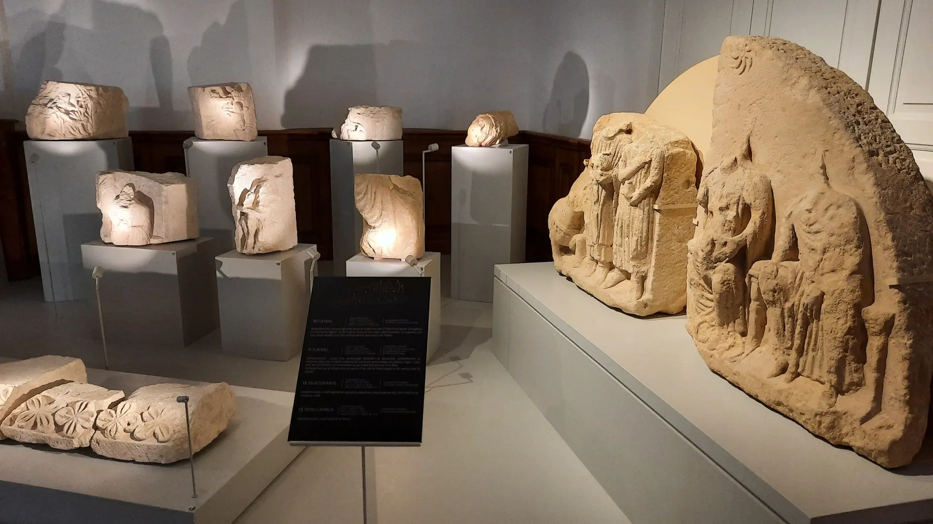 Arthous_salle-des-Sculptures-103634