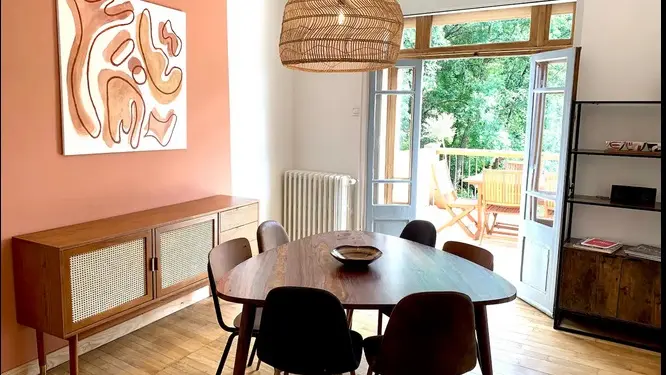 Au bord de la rivière ségur le château 2