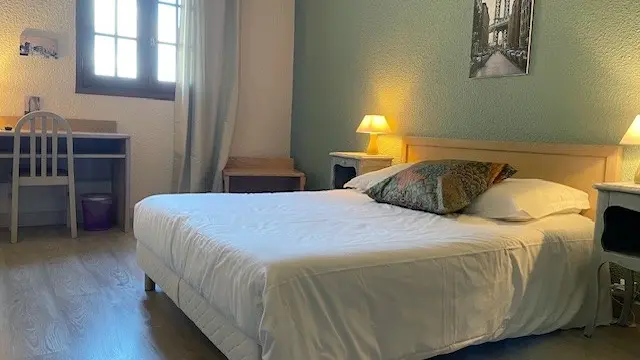 CHAMBRE DOUBLE ETAGE 1
