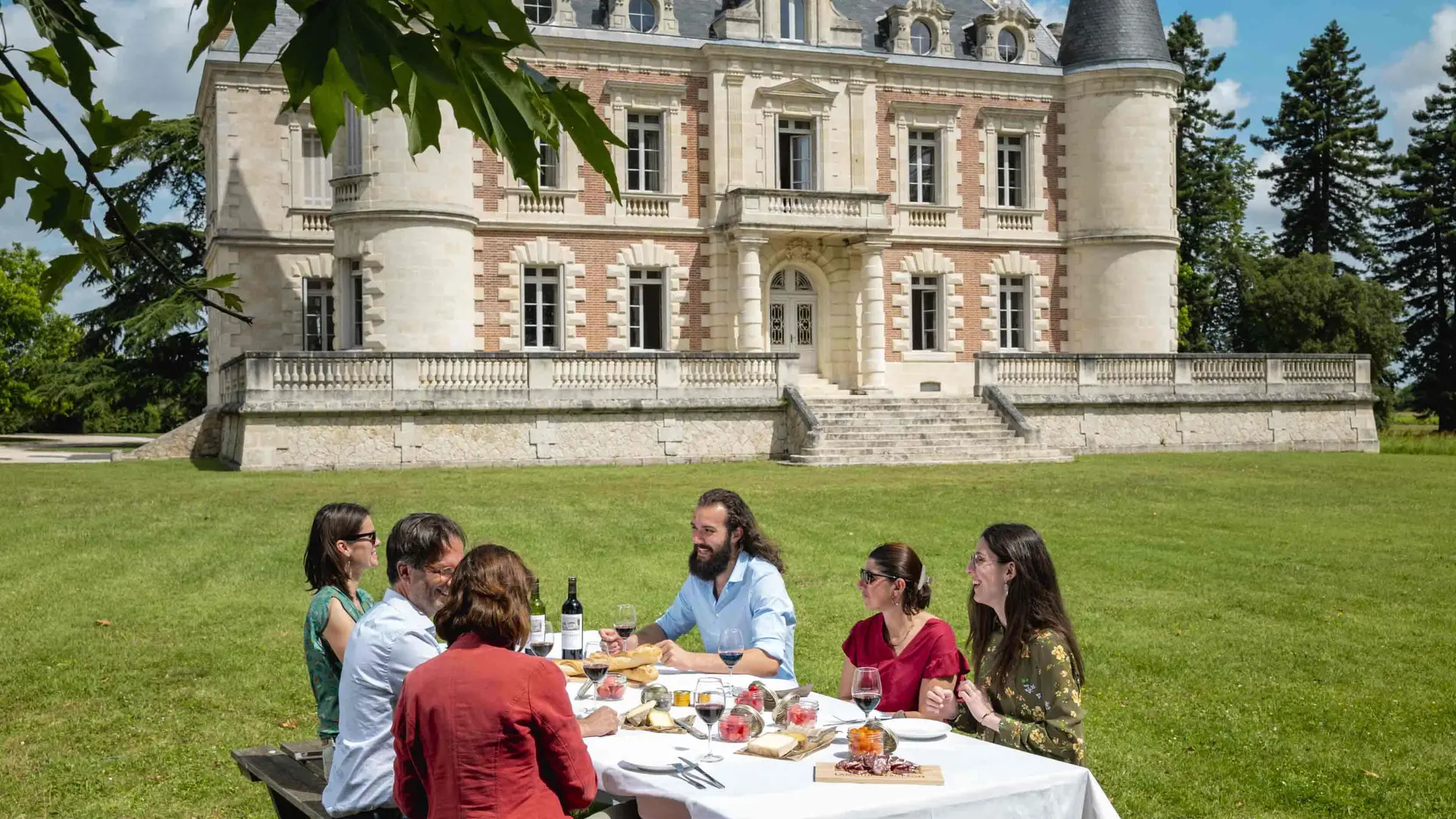 CHATEAU_LAMOTHE_BERGERON_Low©Claude Clin-1100857