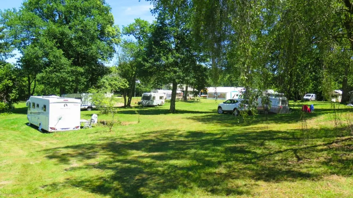 Camping Bos-Redon - Bussière-Galant