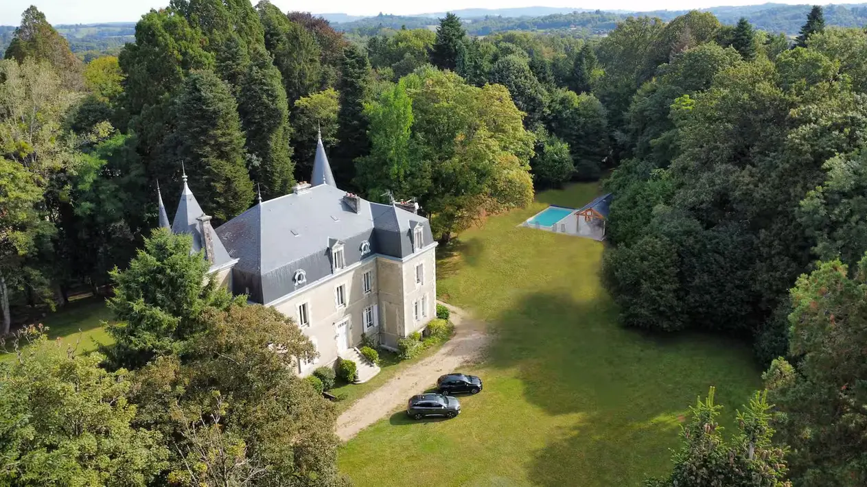 Château De La Grillere piscine et parc privé