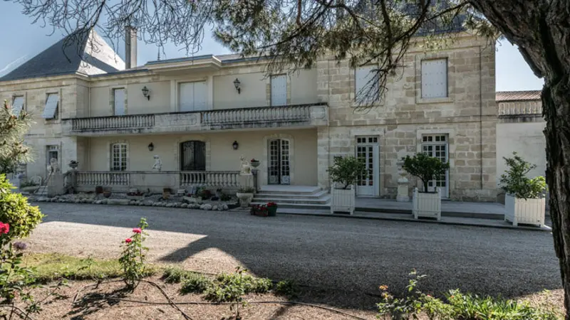 Château-d-Arcins2