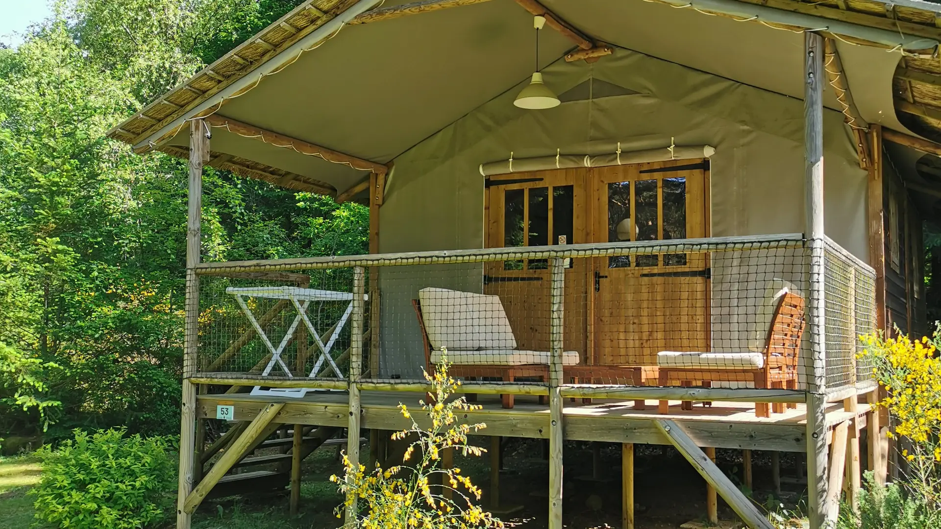 Chalet-bois-sur-pilotis