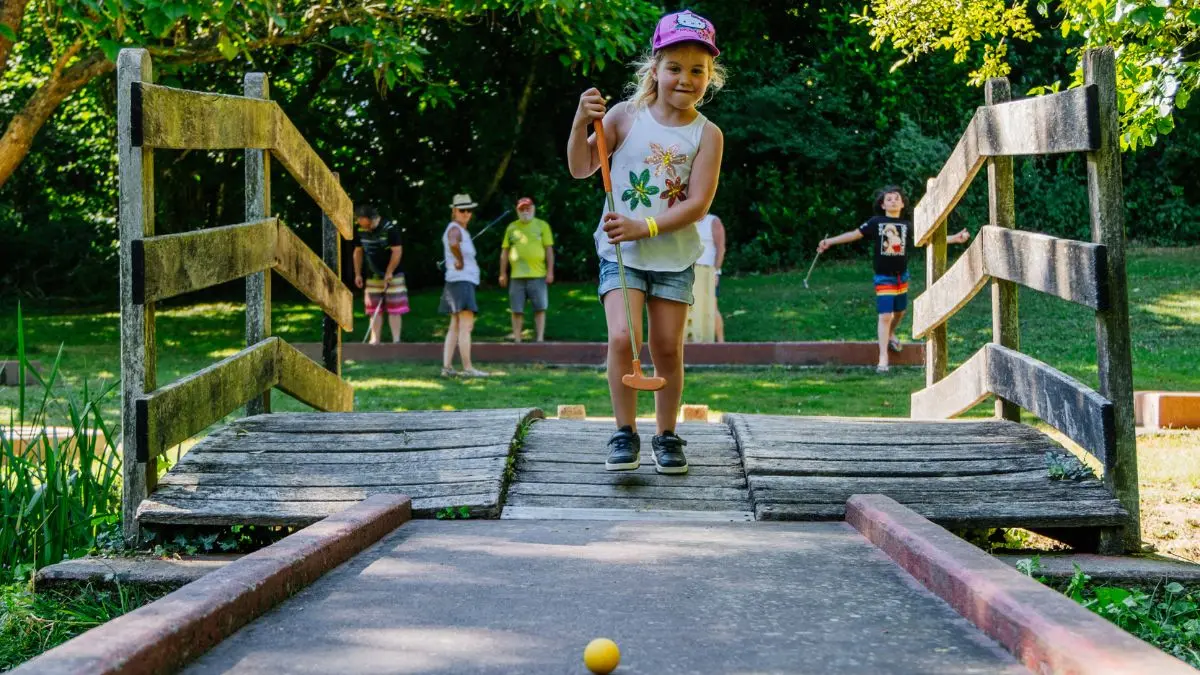 Mini golf - Espace-Hermeline - Bussière-Galant